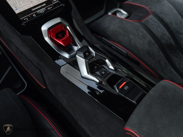 Lamborghini Huracan Sterrato