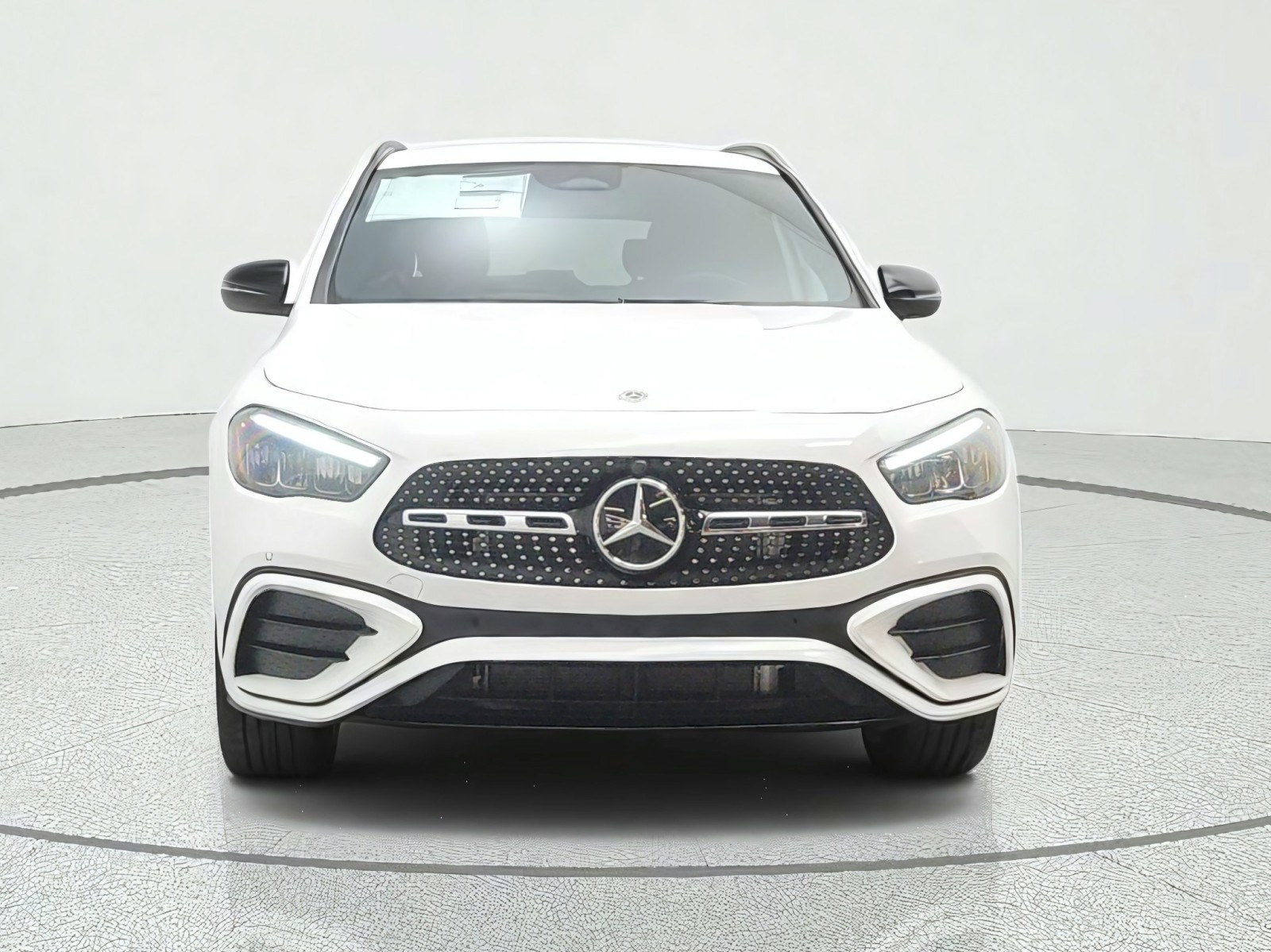 New 2026 Polar White Mercedes-Benz GLA 250 SUV image 2