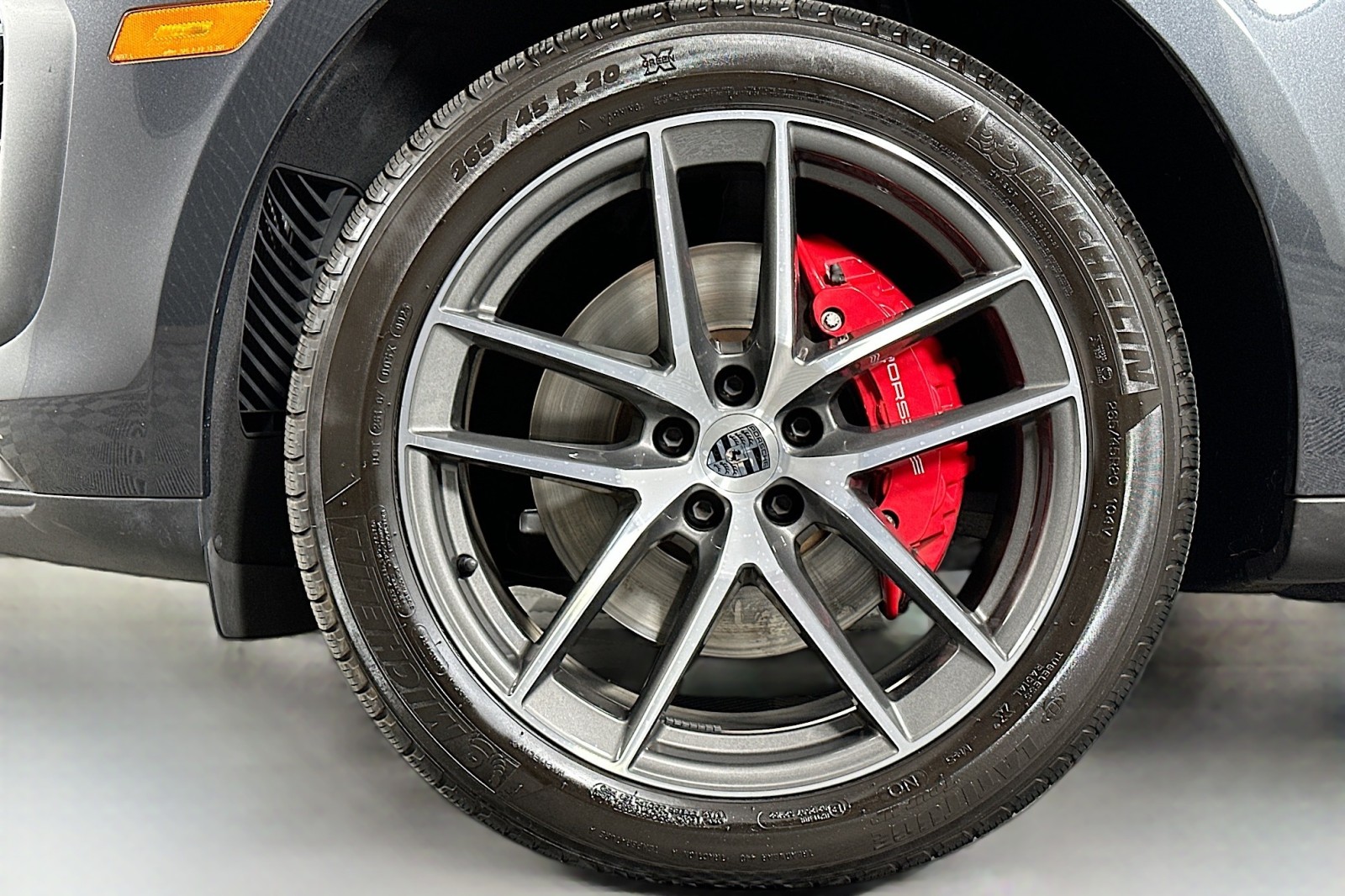 Used 2023 Volcano Grey Metallic Porsche S image 11