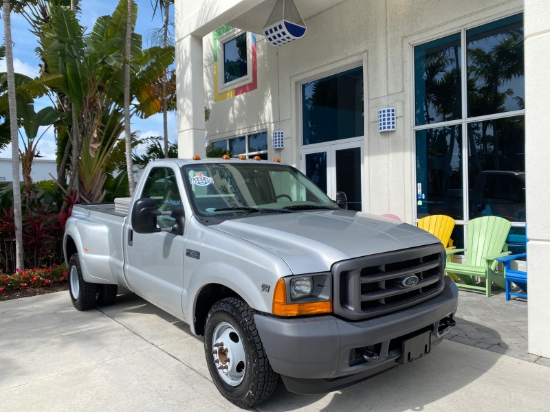 2001 Ford Super Duty F-350 DRW XL 1 OWNER LOW MILES 14,269 in , 