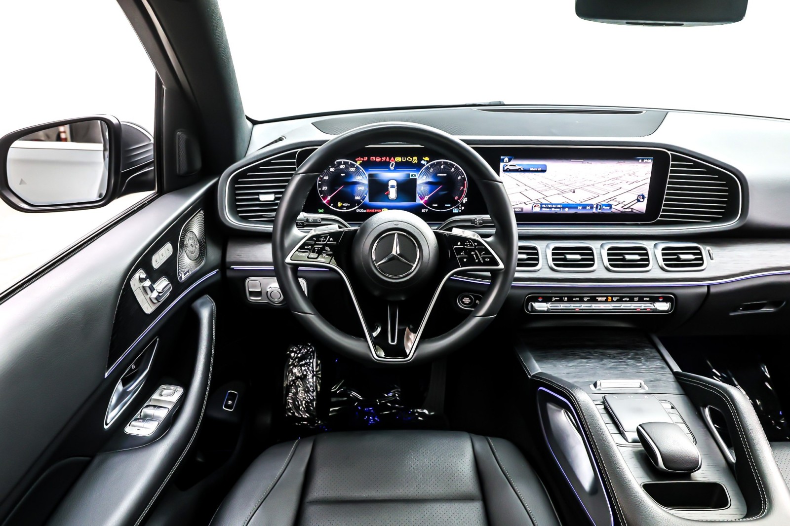 Certified Used 2024 Selenite Grey Metallic Mercedes-Benz GLE 350 4MATIC® SUV image 7