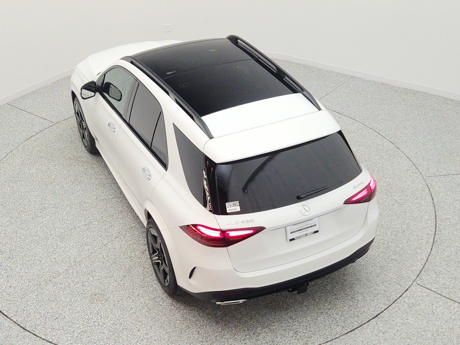 New 2026 MANUFAKTUR Moonlight White magno Mercedes-Benz GLE 450 4MATIC® SUV image 22