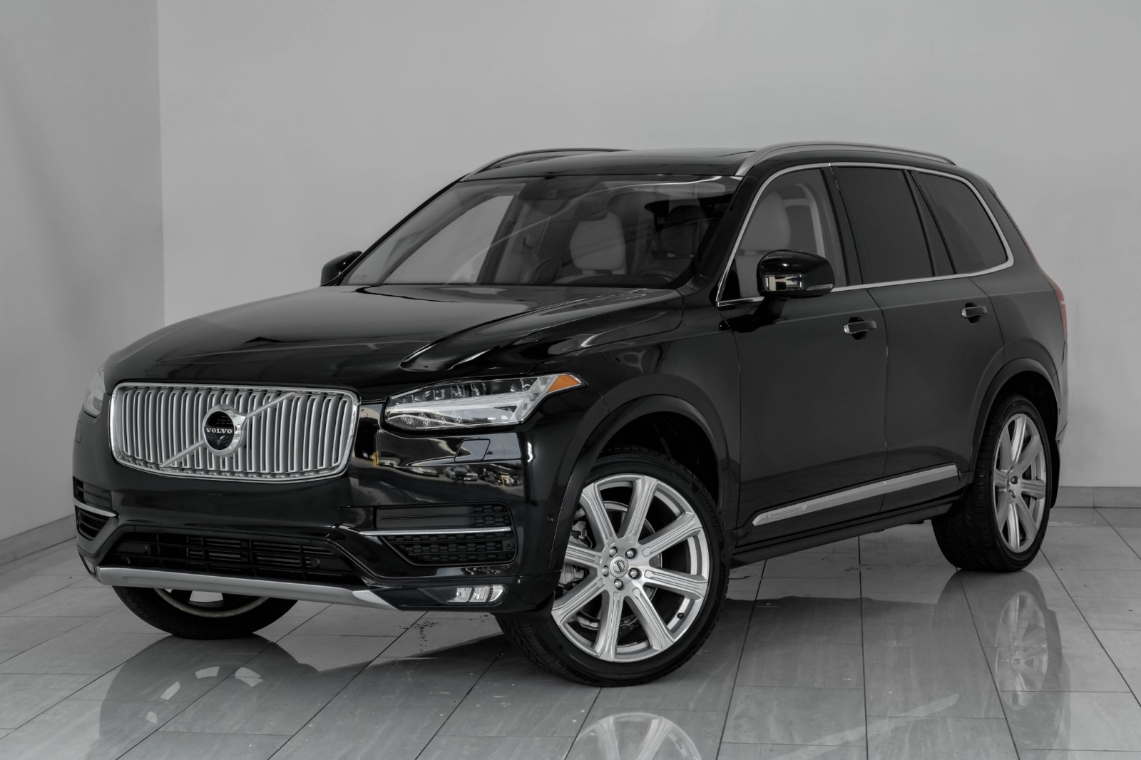 2018 Volvo XC90 T6 INSCRIPTION AWD BLIND SPOT COLLISION AVOIDANCE  4