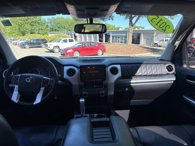 ToyotaTundra 4WD Truck37