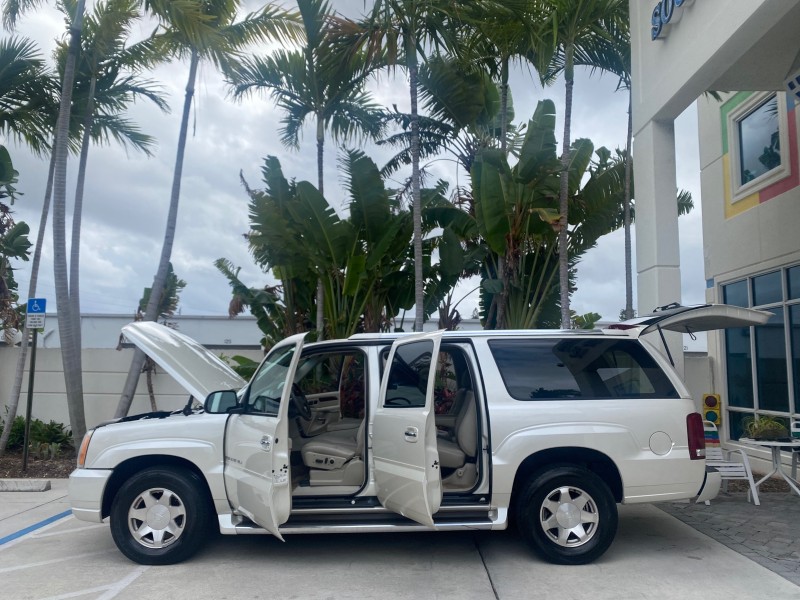 2003 Cadillac Escalade ESV SUV PEARL WHITE 4WD/AWD in , 