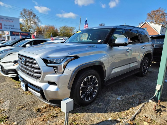 2023 Toyota Sequoia Limited 4WD (Natl) 3