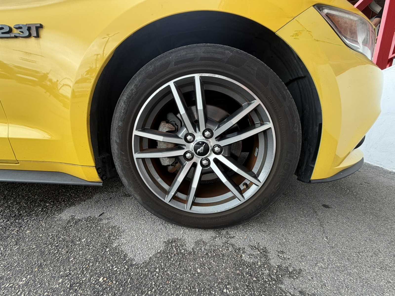 2016 Ford Mustang - $12,977