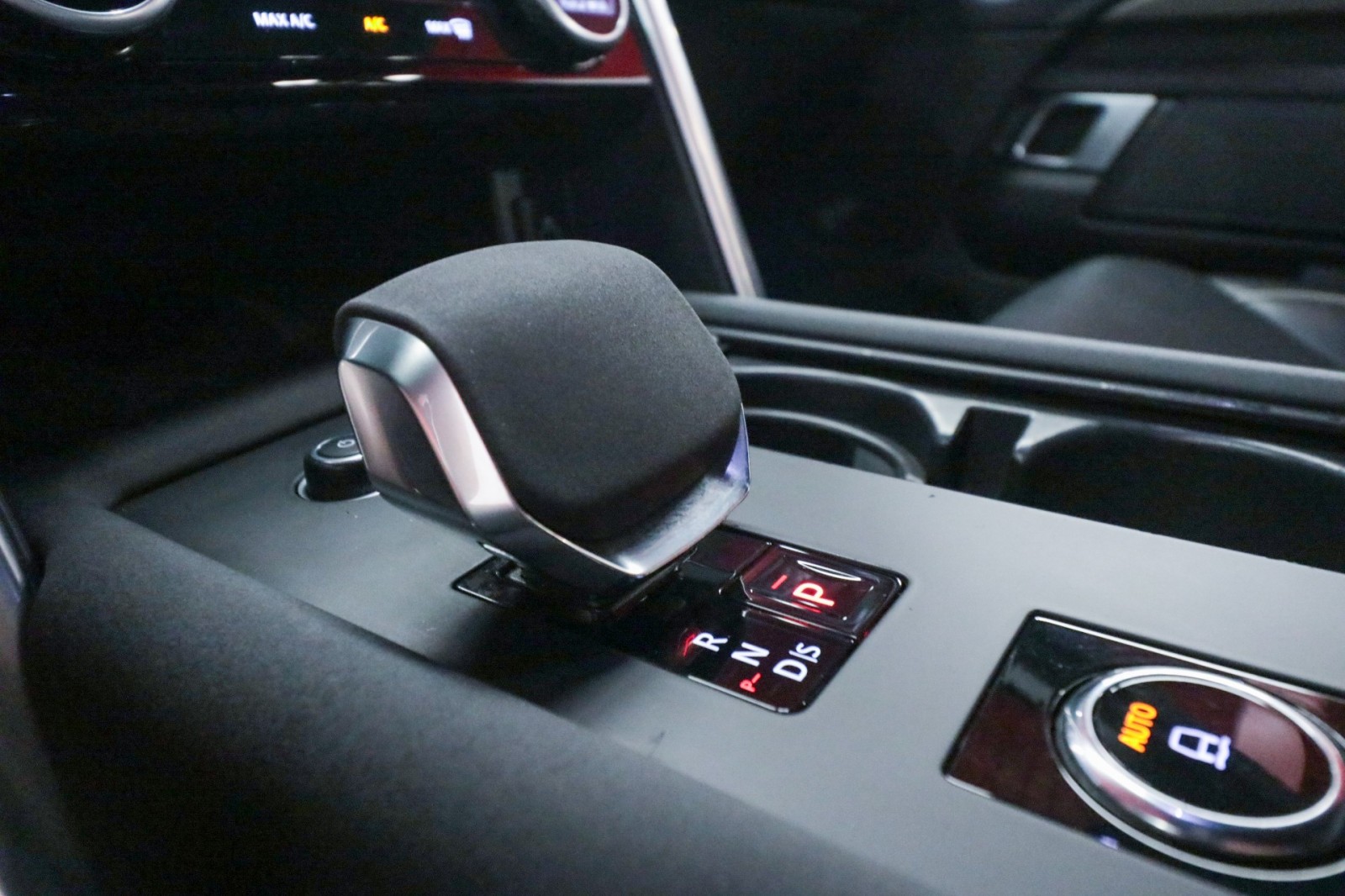 Used Car 2022 Land Rover Discovery  Hse R-dynamic For Sale Under $40,000 In Austin, Texas