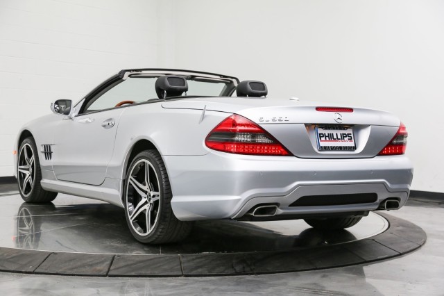 2009 Mercedes-Benz SL-Class V8 3