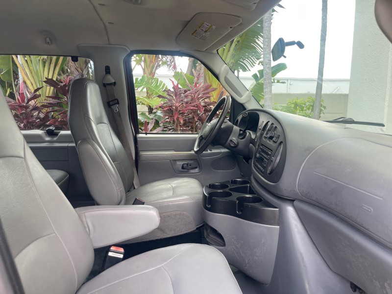 2006 Ford Econoline Wagon XLT 8 PASS LOW MILES 56328 in ,