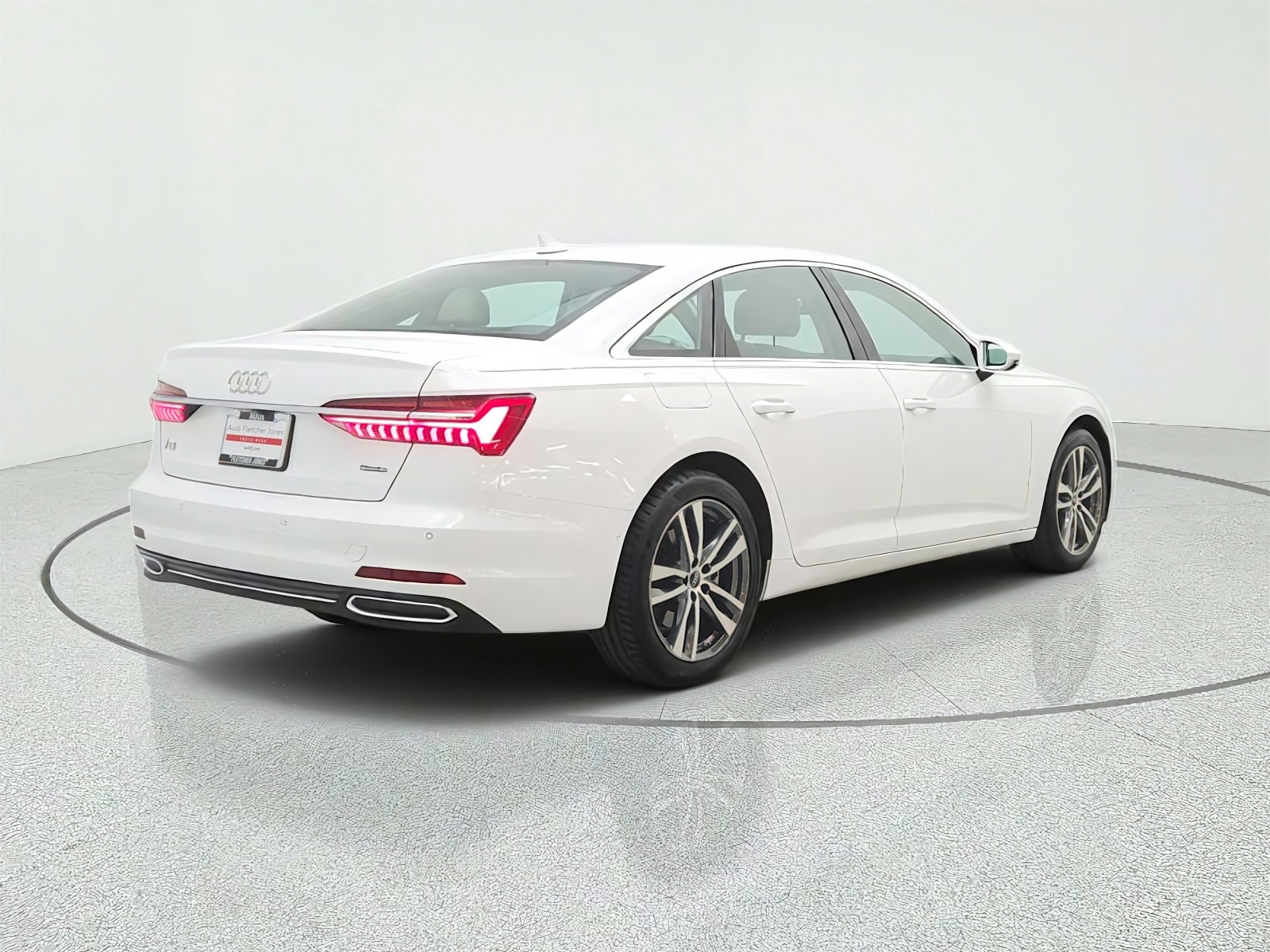 Used 2023 Ibis White Audi Premium image 5