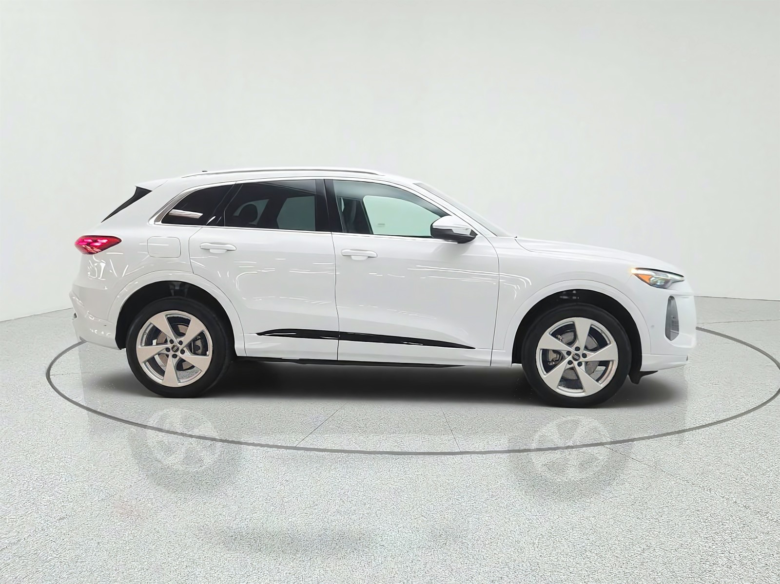 Used 2025 Glacier White Metallic Audi Premium Plus image 4