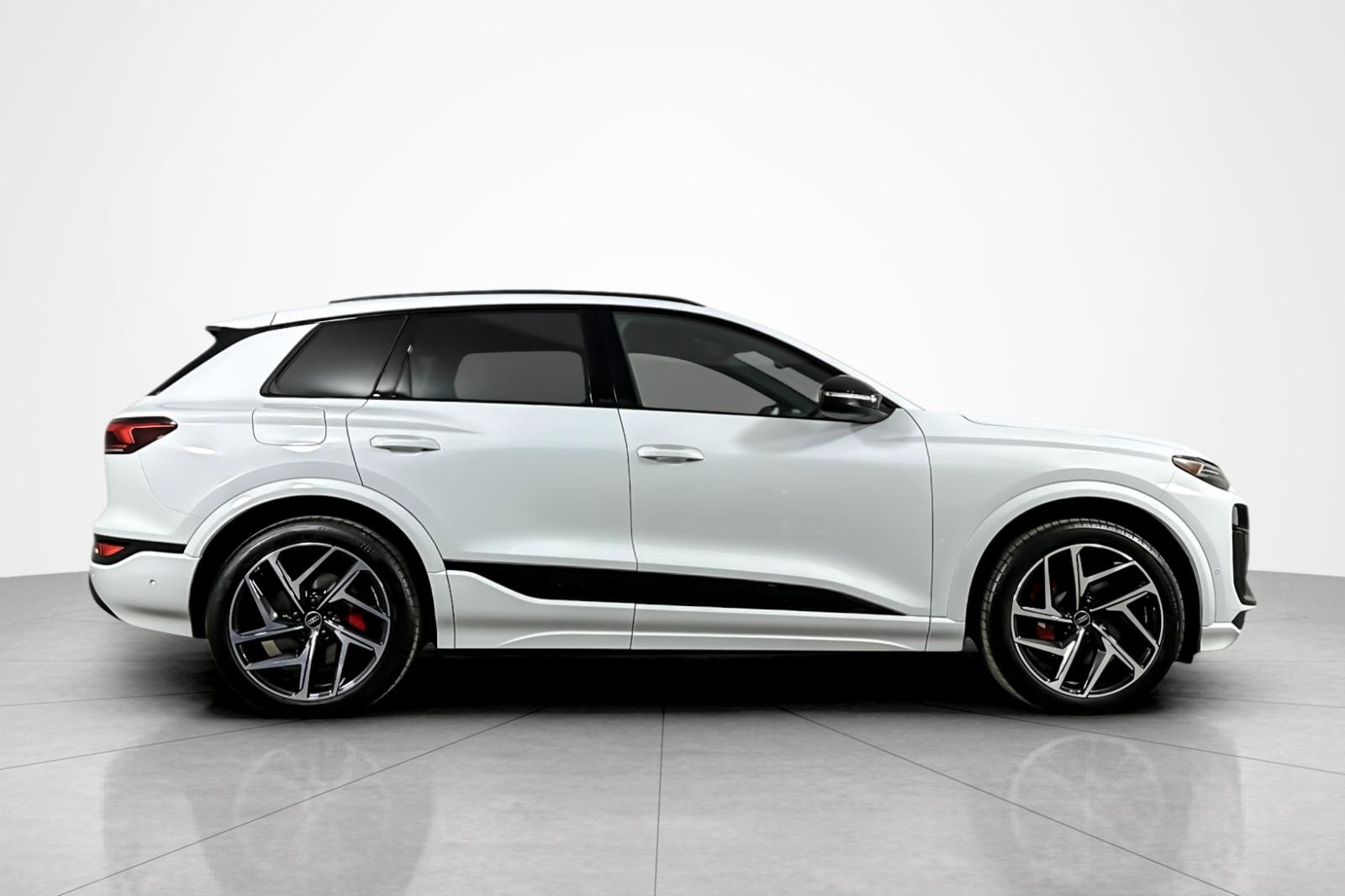 New 2025 Glacier White Metallic Audi Premium Plus quattro image 7