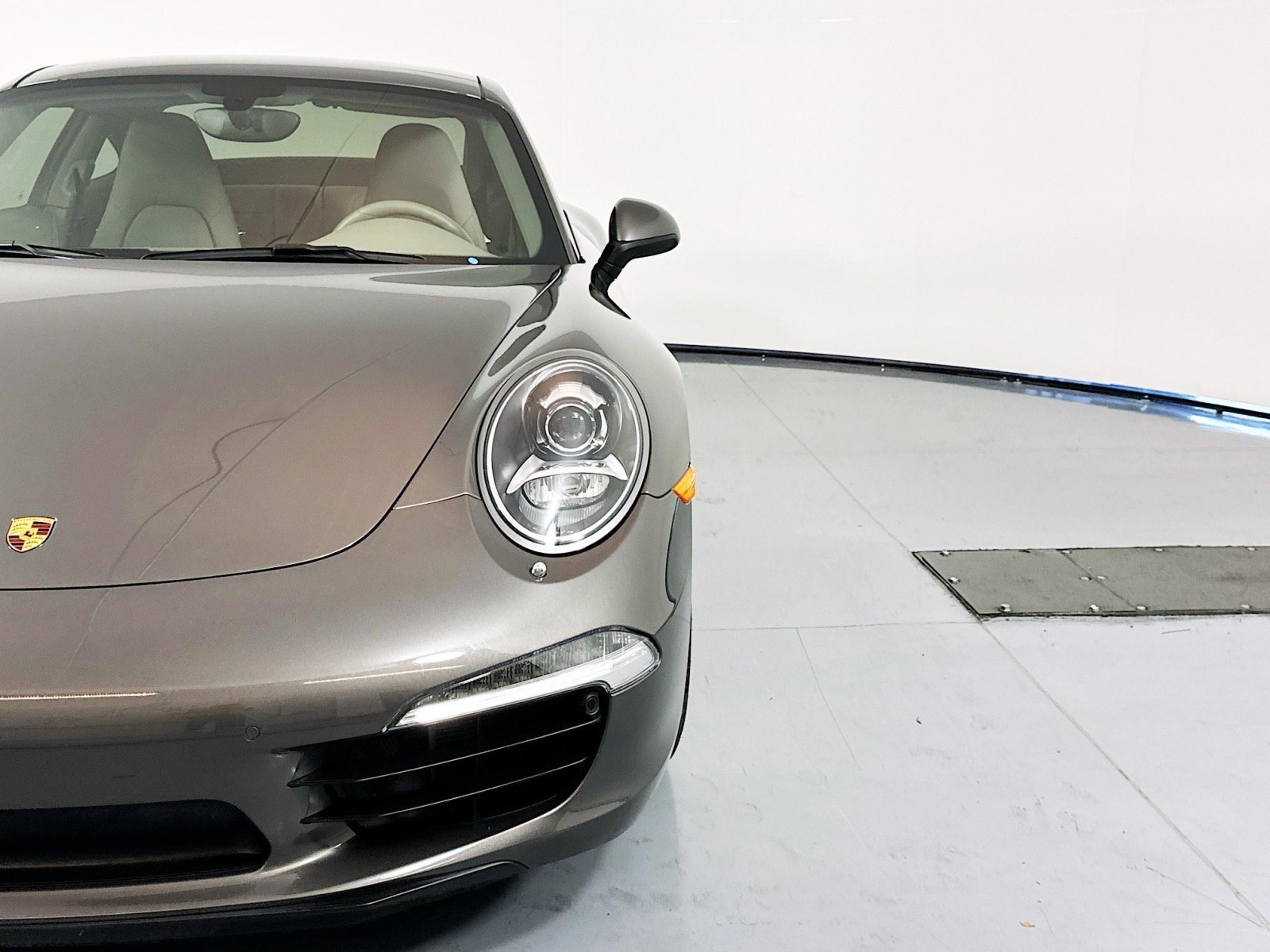 2015 Porsche 911 Carrera S 29