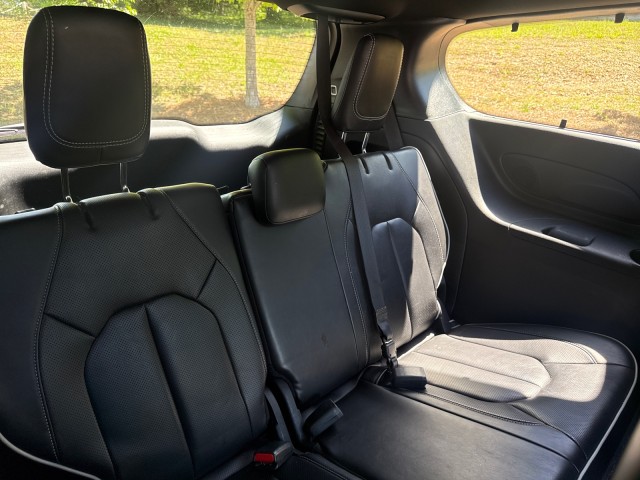 ChryslerPacifica42