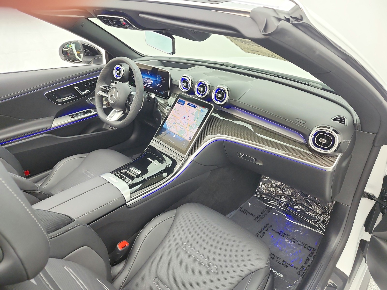 New 2026 MANUFAKTUR Moonlight White Metallic Mercedes-Benz AMG® CLE 53 4MATIC+ Cabriolet image 18