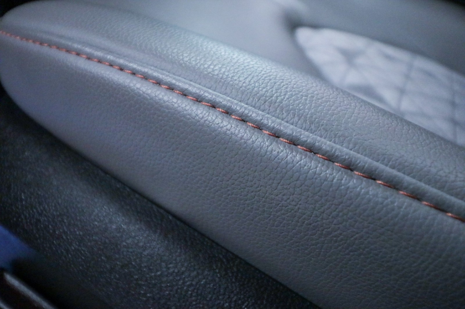 Used Car 2023 Toyota Highlander  Hybrid Bronze Edition For Sale Under $40,000 In Austin, Texas