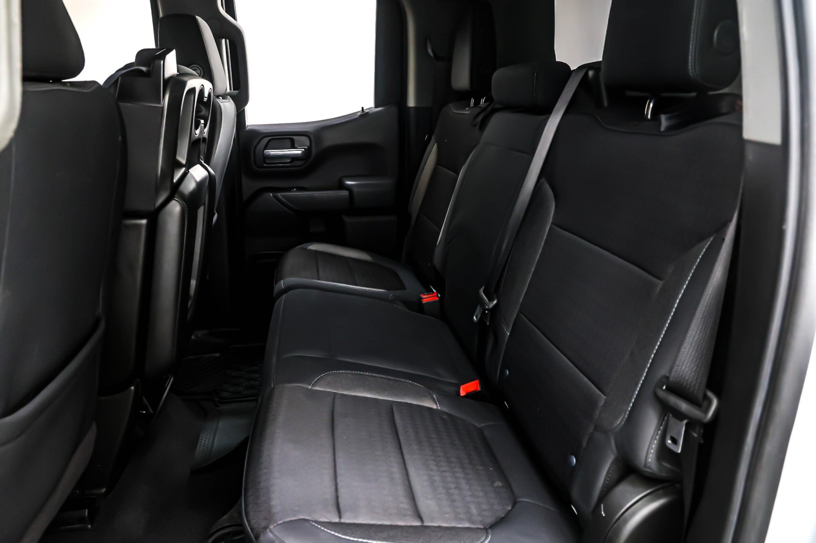 Used 2020 Summit White Chevrolet 4WD Double Cab 147 LT image 7