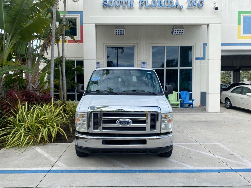 2008 Ford Econoline Wagon XLT 15 PASSENGERS E350 CLEAN in , 