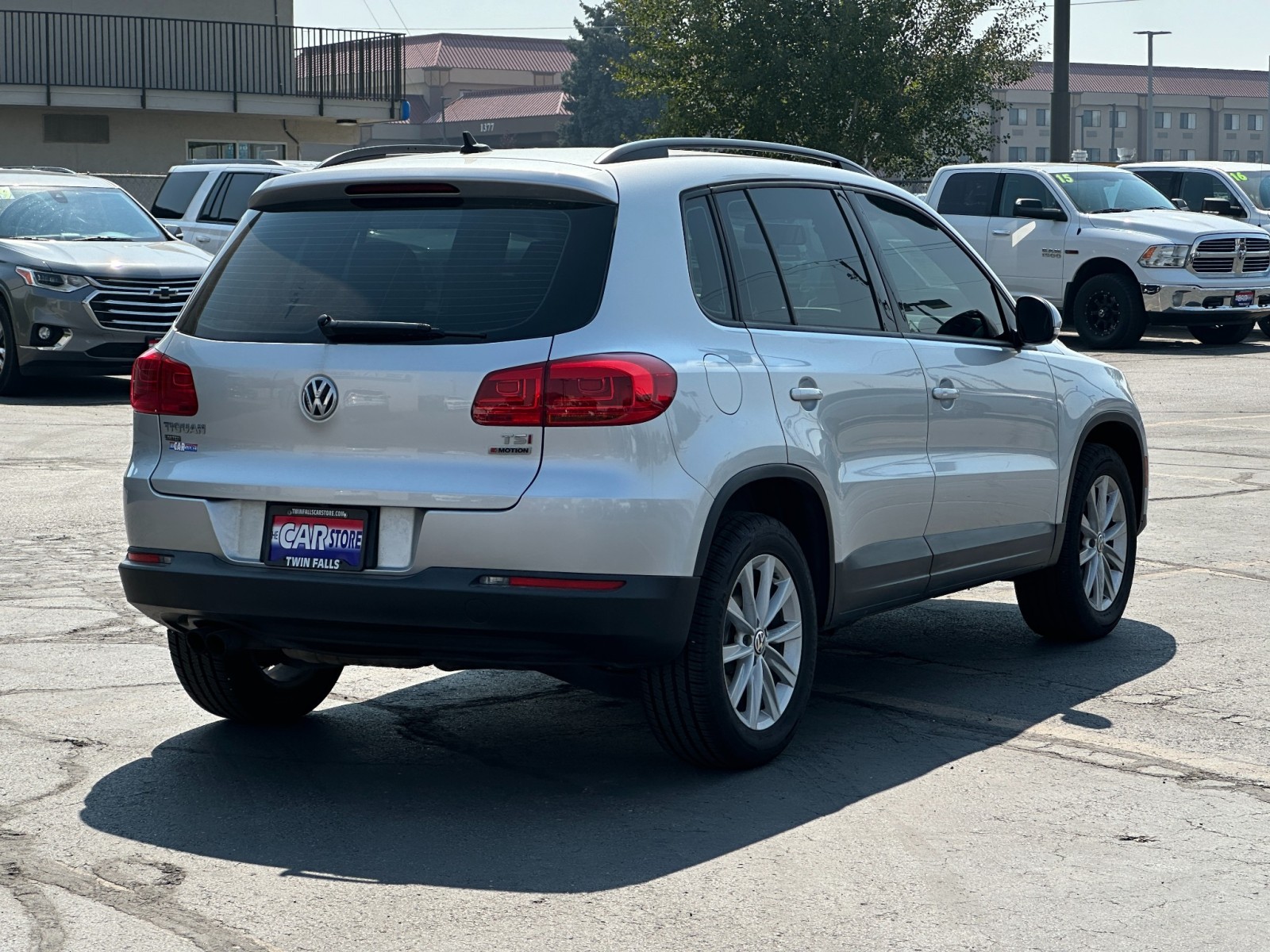 2017 Volkswagen Tiguan Limited  6