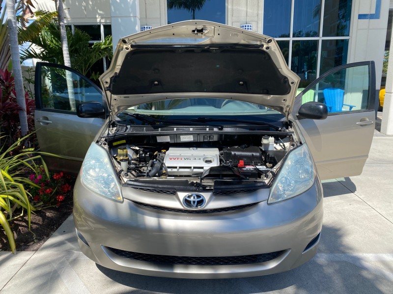 2006 Toyota Sienna VAN LE LOW MILES 78,653 in , 