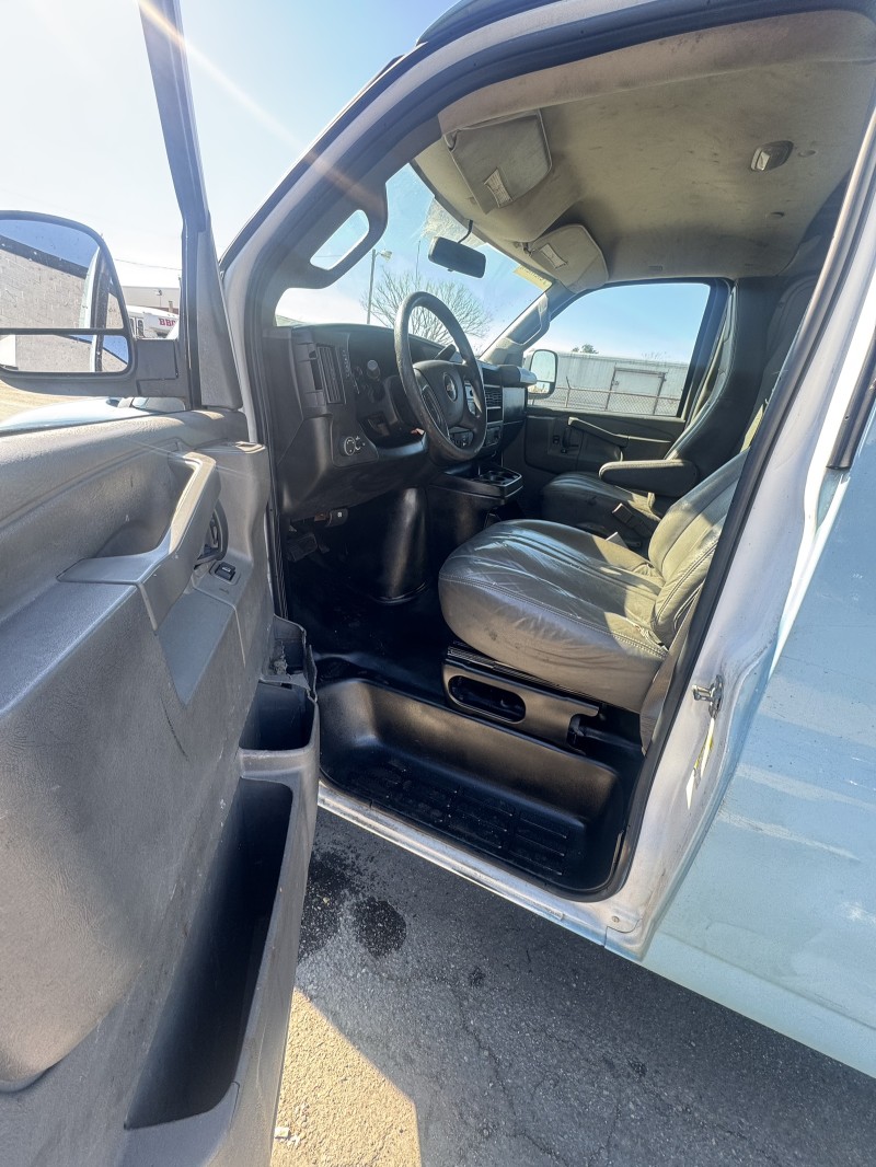 2017 Chevrolet Express 2500 Cargo Van  in , 