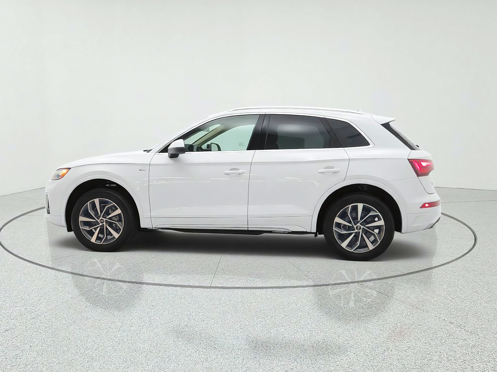 Used 2023 Glacier White Metallic Audi S line Premium image 8