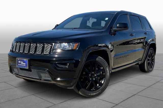 Certified Pre Owned 18 Jeep Grand Cherokee Altitude Blue Cpo Sport Utility In Houston Jc Acceleride