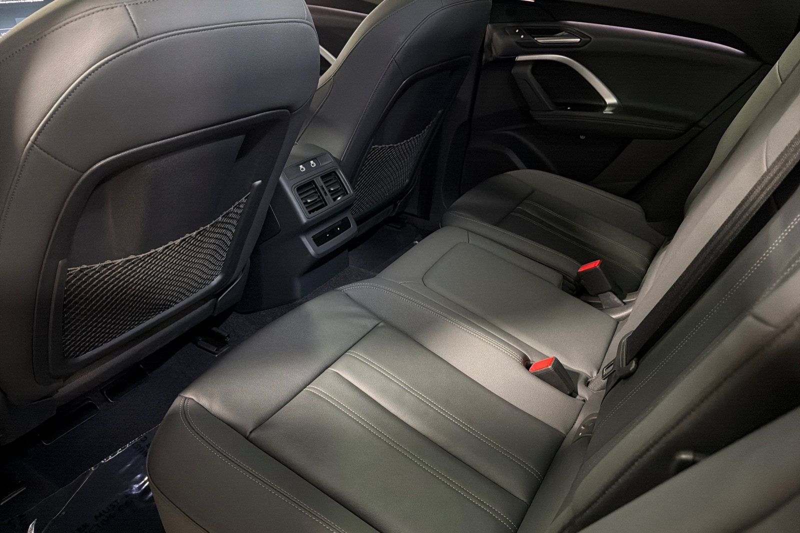 Used 2025 Mythos Black Metallic Audi Premium 2.0 TFSI quattro image 11