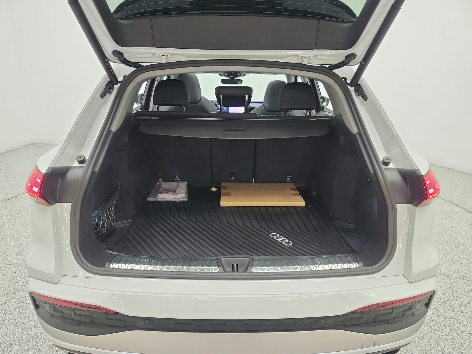 Used 2025 Glacier White Metallic Audi Premium Plus image 19