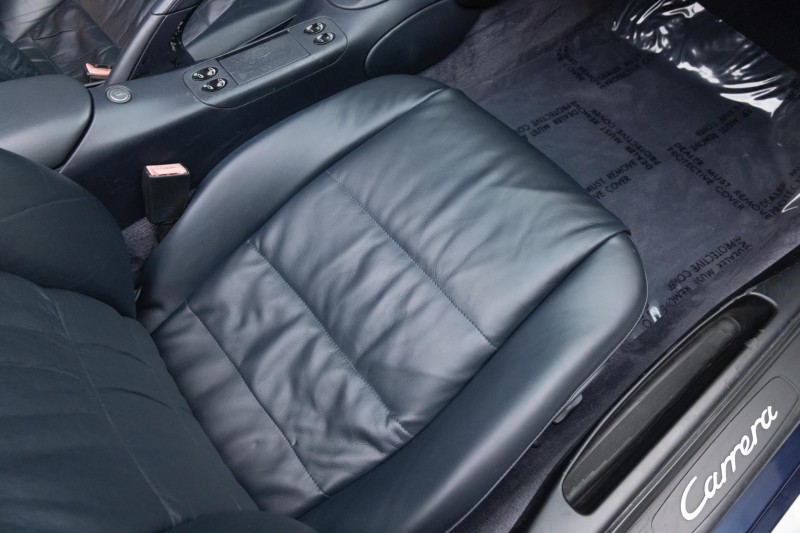 2000 Porsche 911 Carrera Carrera in , 