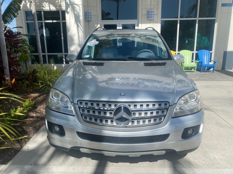 2008 Mercedes-Benz M-Class 3.5L 1 OWNER LOW MILES 48,493 in , 