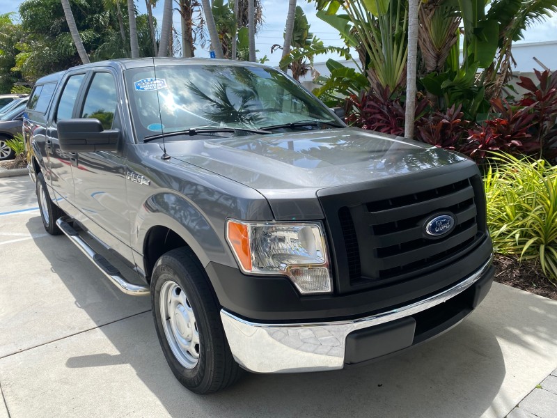 2010 Ford F-150 4 DR CREW XL LOW MILES 34,625 in , 