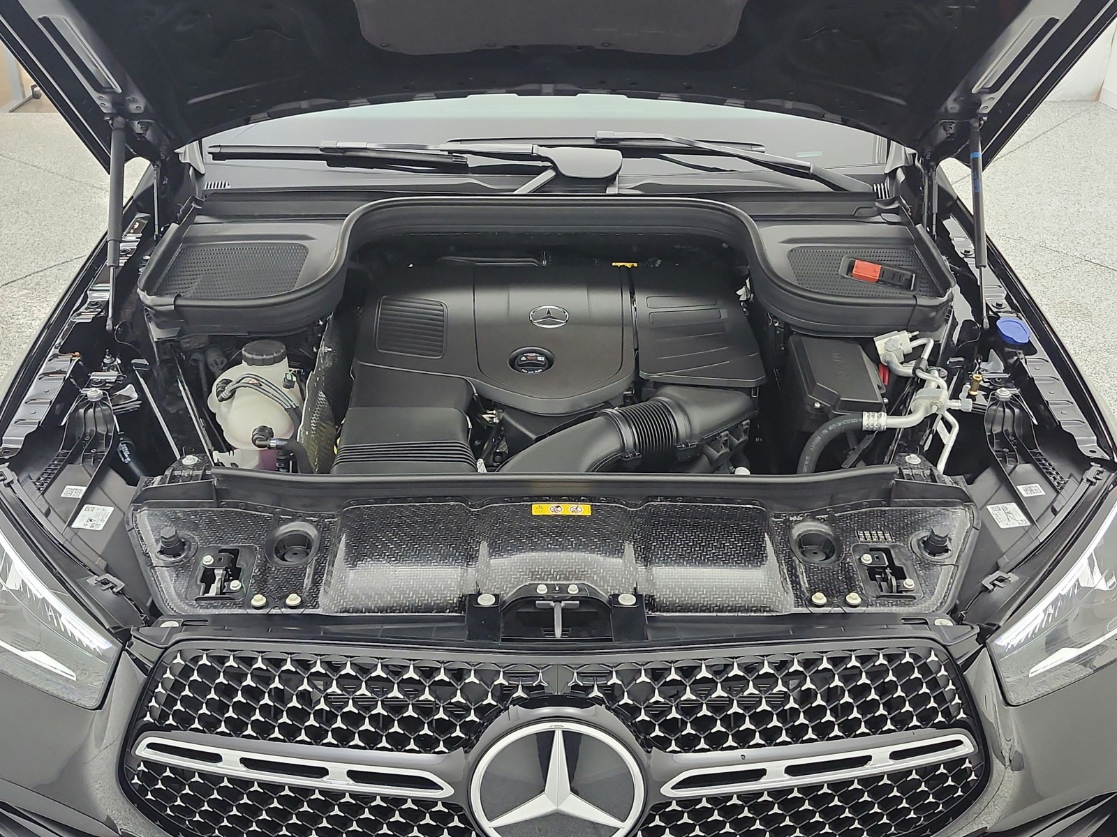 New 2026 Black Mercedes-Benz GLE 350 image 13