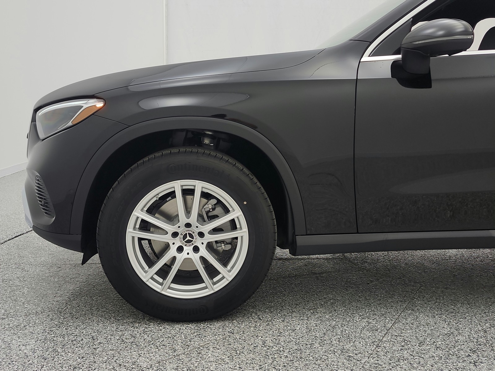 New 2026 Black Mercedes-Benz GLC 300 image 14