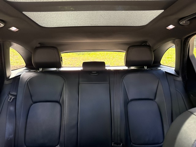 JaguarF-PACE30