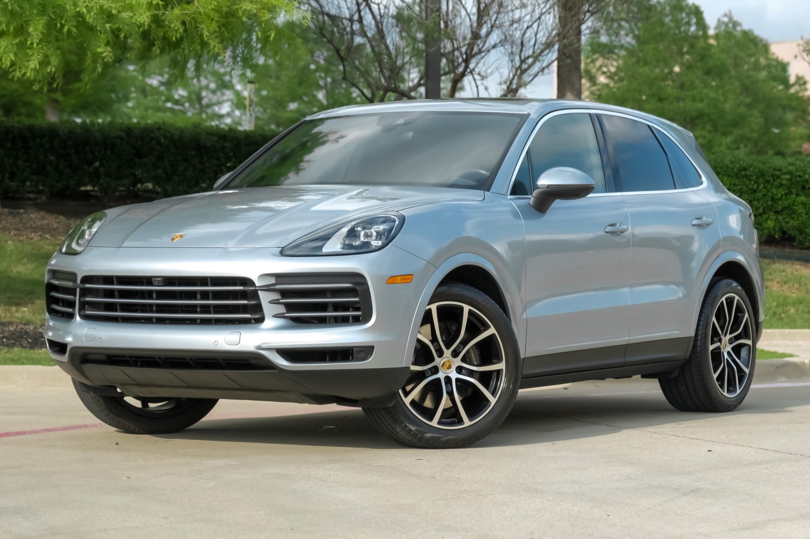 2021 Porsche Cayenne AWD 21Alloys PremiumPkg SoftCloseDoors SurroundView 73