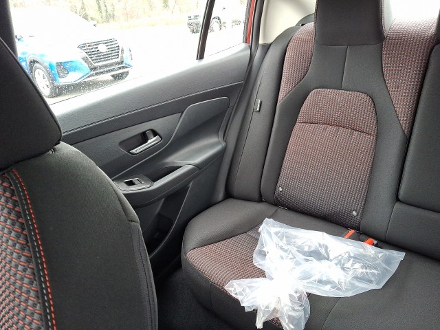 NissanSentra12