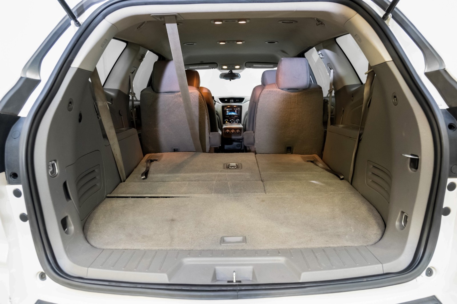 2014 Chevrolet Traverse LT CaptainSeating 3rdRowSeat RearClimatePkg 53