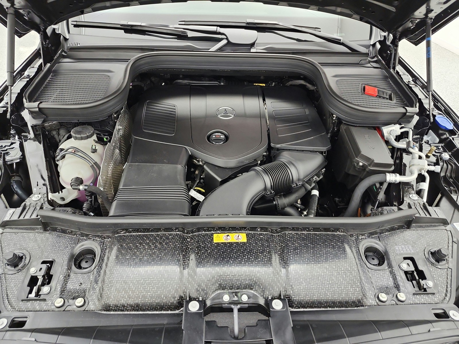New 2026 Obsidian Black Metallic Mercedes-Benz GLE 350 SUV image 12