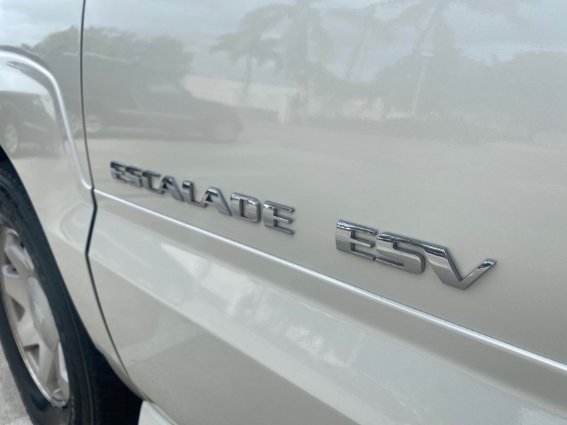 2003 Cadillac Escalade ESV SUV PEARL WHITE 4WD/AWD in , 