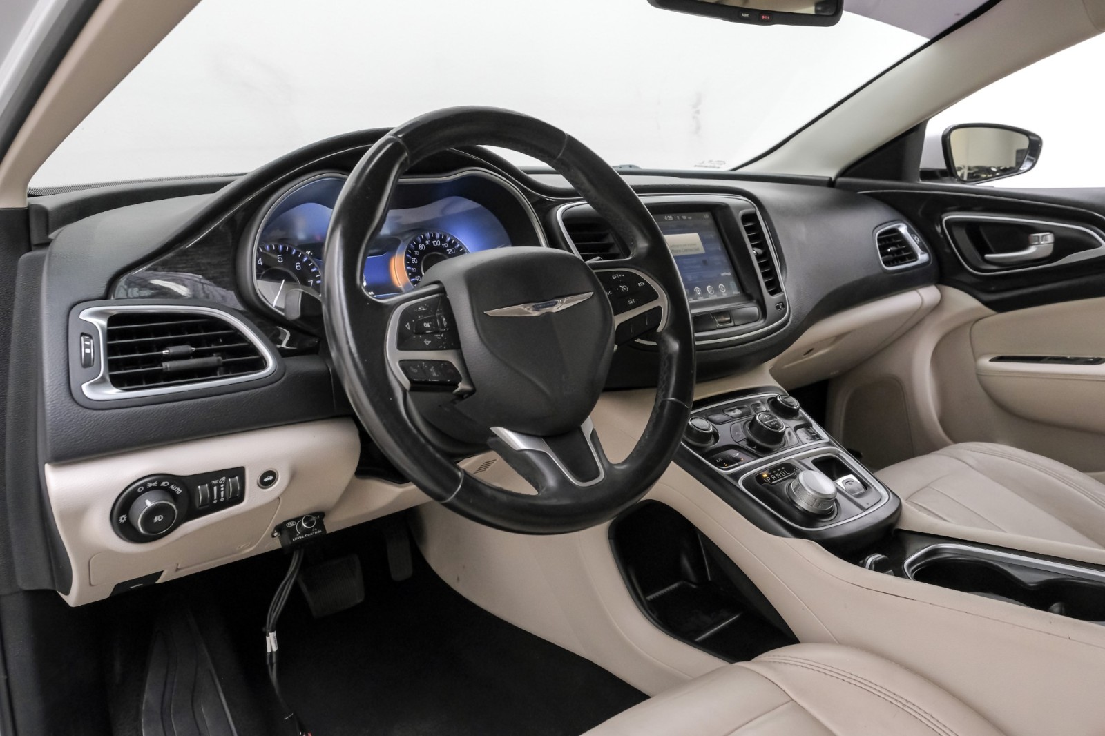 2015 Chrysler 200 C 14