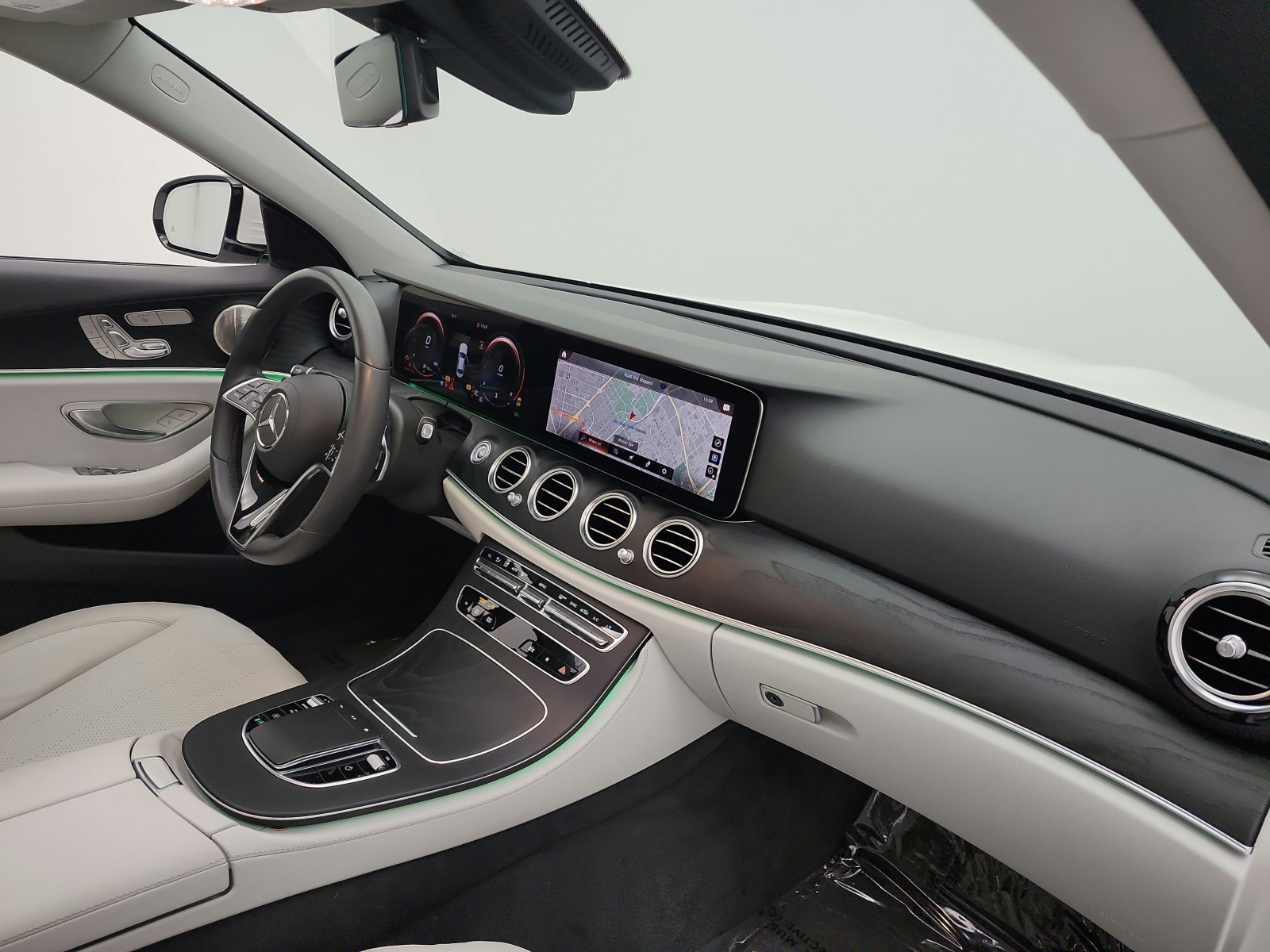 Certified Used 2022 Polar White Mercedes-Benz E 350 RWD Sedan image 33