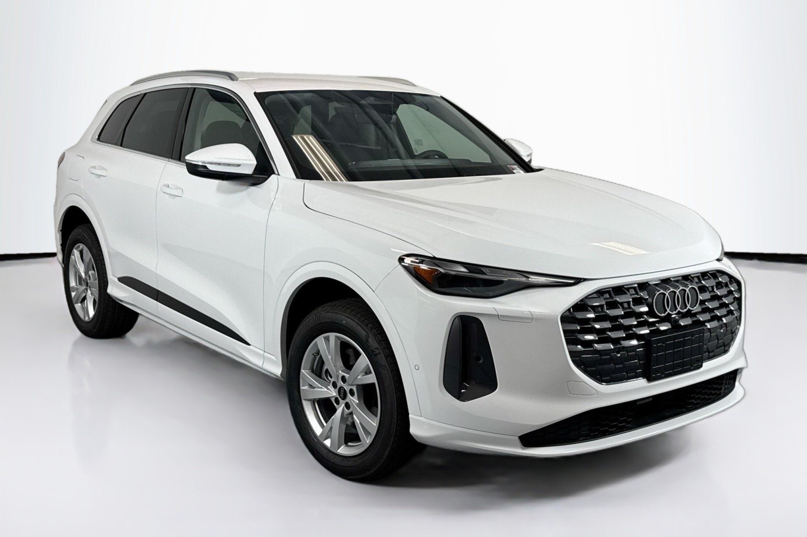 New 2025 Arkona White Audi Premium 2.0 TFSI quattro image 3