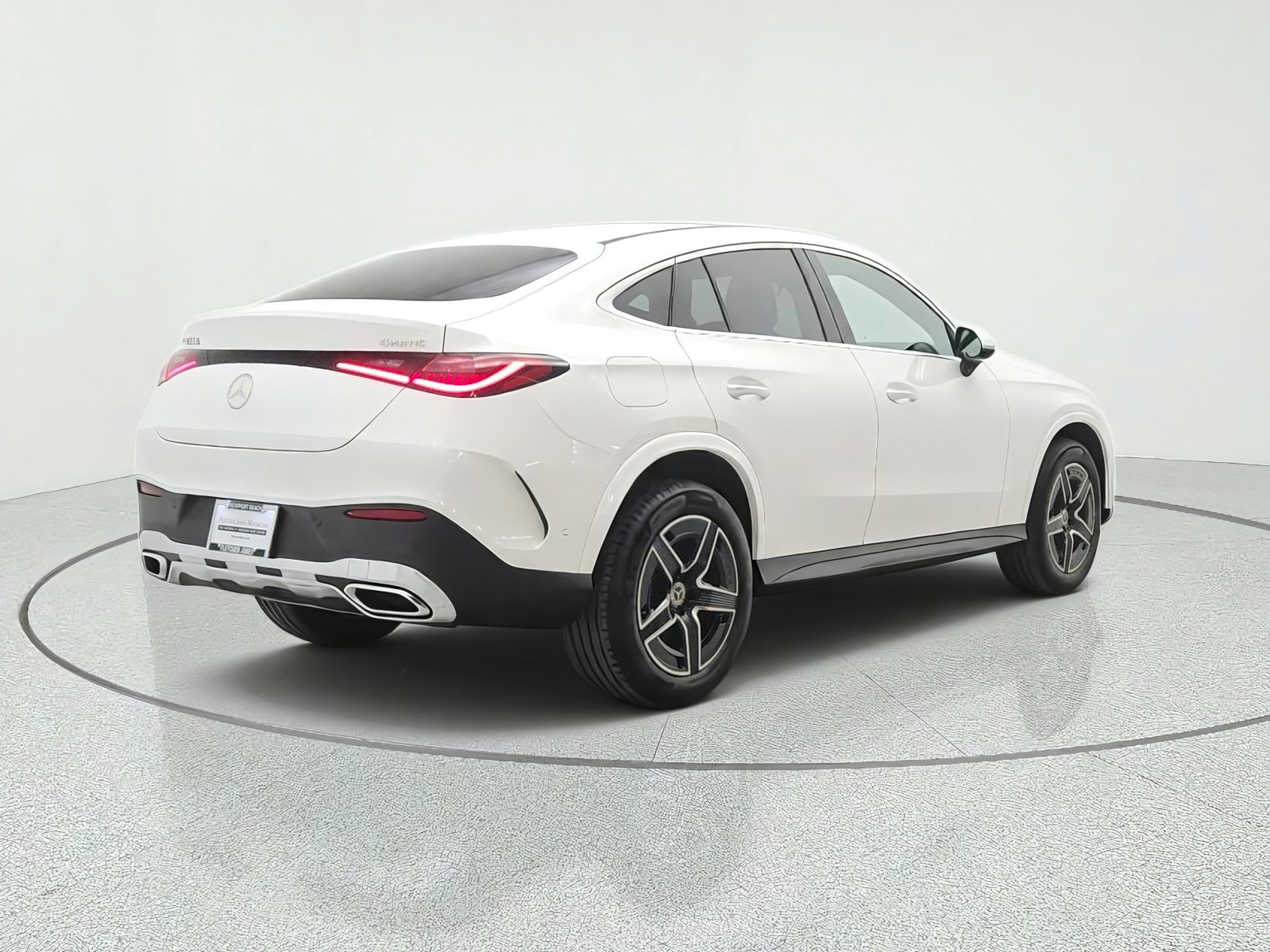 New 2027 Polar White Mercedes-Benz GLC 300 4MATIC® Coupe image 5
