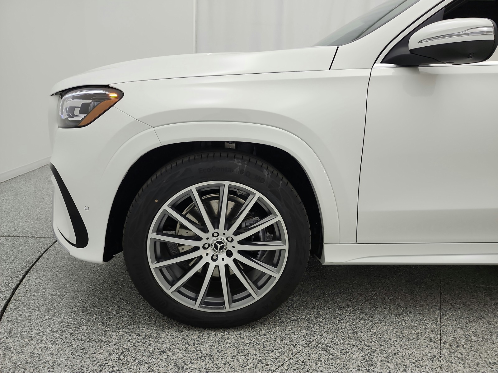 New 2026 Polar White Mercedes-Benz GLS 450 4MATIC® SUV image 13
