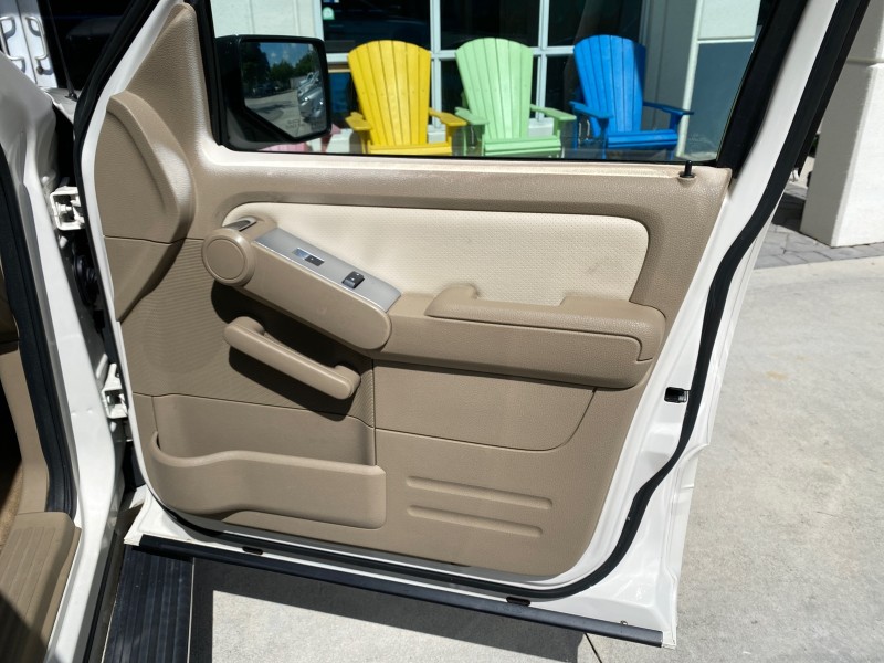 2007 Mercury Mountaineer SUV Premier 1 OWNER in ,