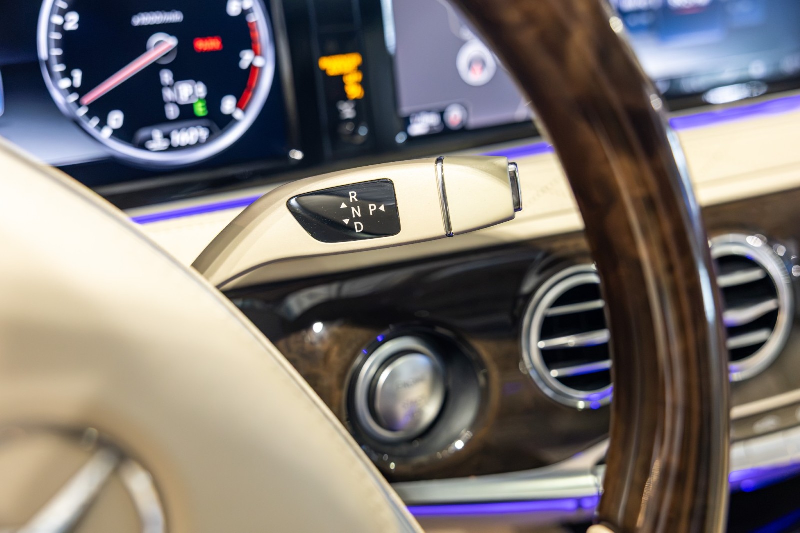 Used Car 2016 Mercedes-benz S-class  Maybach S 600 - One Owner - Ruby Black Paint - Executive Rear Seat Package Plus For Sale Under $70,000 In Boerne, Texas