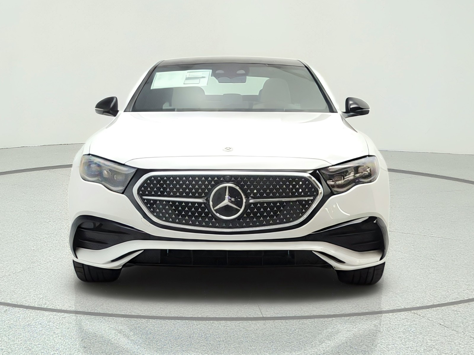 New 2027 MANUFAKTUR Moonlight White Metallic Mercedes-Benz E 450 4MATIC® Sedan image 2