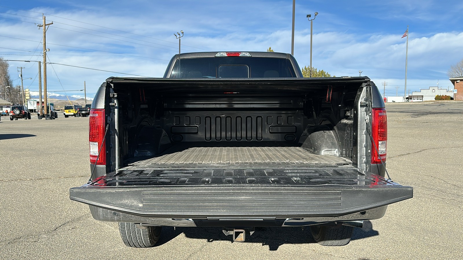 2017 Ford F-150 XLT 11